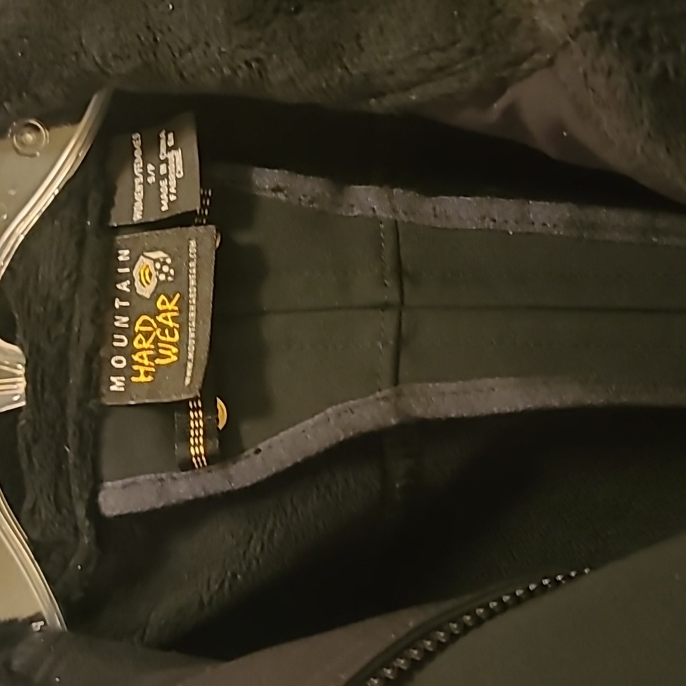 Mountain Hard Wear ladies coat 3/4 length NWOT. Bought coat new, never worn.